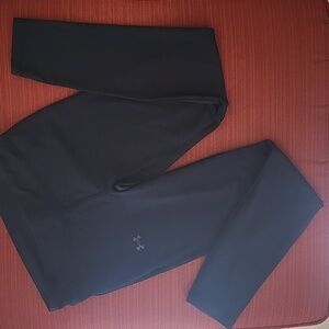 Girls Under Armour pants youth Medium